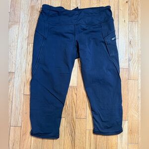 Black capri Bottoms #692